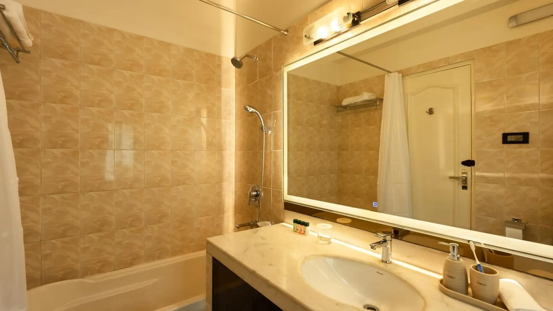 Livistay - A Luxury Homestay Gurgaon